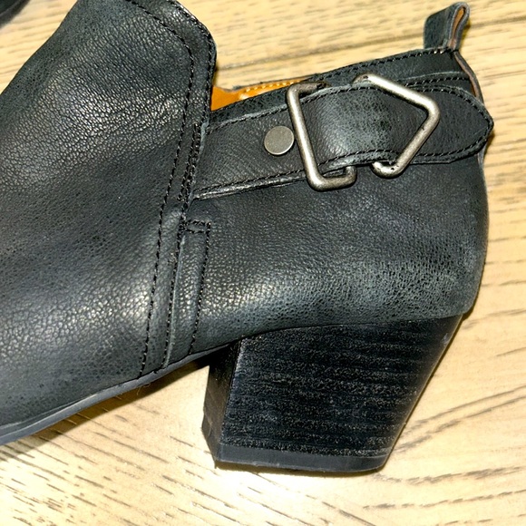 Franco Sarto Black Suede Western Short Ankle Booties size 8 - Picture 8 of 8